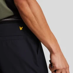 Lyle & Scott Byxor Herr-Airlight Tech Trackies Svart Jet Black (Z865)