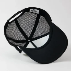 The Gimme Tour Kepsar-Coke Flakes Trucker Svart Vit Black/White